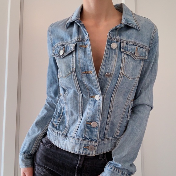 100% cotton Talula Babaton light wash jean jacket 🧢 - Picture 10 of 16